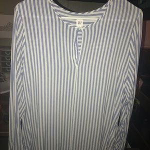 Gap blouse. Pinstripe. Large